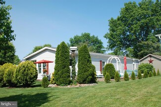 15 Clovedale Way, Souderton, PA 18964