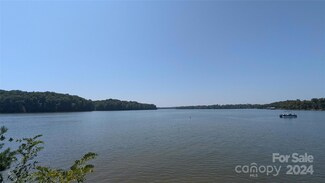 4401 Stoney Pointe Ct, Belmont, NC 28012