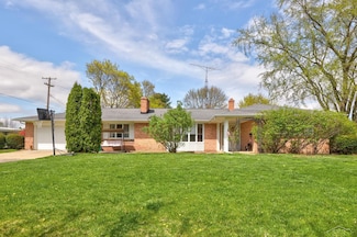 604 Athletic St, Vassar, MI 48768