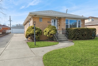 8746 N Ozark Ave, Niles, IL 60714