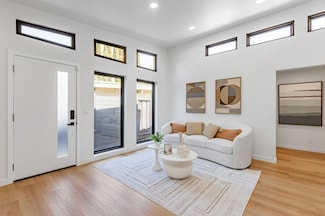 271 Woodhams Rd, Santa Clara, CA 95051