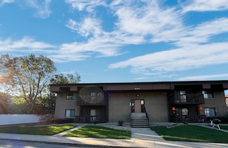 884 N Prairie Ave Unit 2D, Joliet, IL 60435