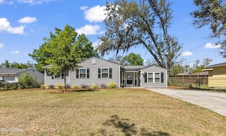 121 N Cove Ln, Panama City, FL 32401