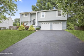 16 Peachstone Rd, Howell, NJ 07731