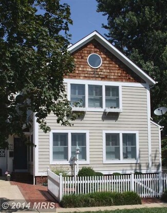 15 1/2 W Spring St, Alexandria, VA 22301