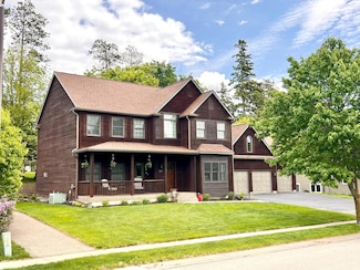 2543 Sunny Meadow Ln, Red Wing, MN 55066