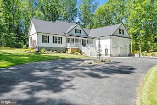 5570 Warren Dr, Huntingtown, MD 20639