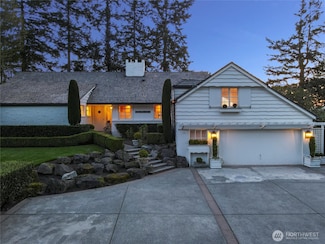 19263 Edgecliff Dr SW, Normandy Park, WA 98166