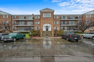 1110 N Farnsworth Ave Unit 105, Aurora, IL 60505