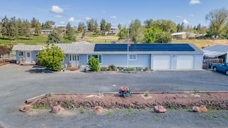 1048 SW Colfax Ln, Madras, OR 97741