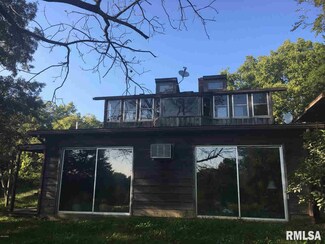 535 Spring Hill Ln, Cobden, IL 62920