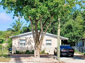 5942 Haverhill Rd N, West Palm Beach, FL 33407