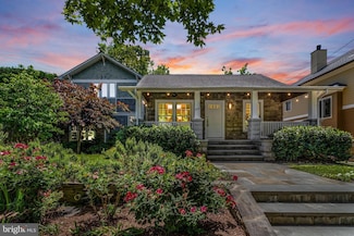 618 20th St S, Arlington, VA 22202