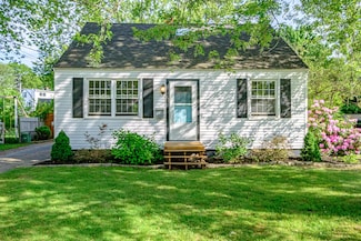 52 Mckinley St, South Portland, ME 04106