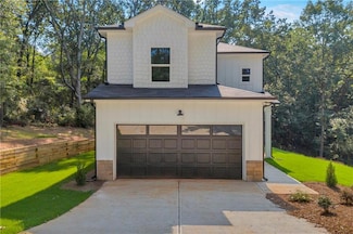 155 Carey St, Royston, GA 30662