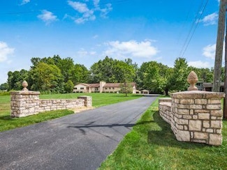 6611 Morse Rd, New Albany, OH 43054