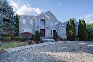 15 Michelle Way, Pine Brook, NJ 07058