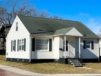 1026 South St, Waterloo, IA 50702