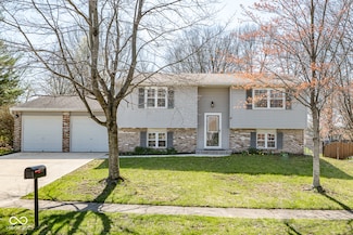 7624 Snowflake Dr, Indianapolis, IN 46227