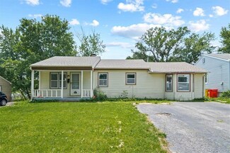 10709 E 28th St S, Independence, MO 64052