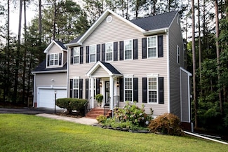 107 Cabells Ct, Farmville, VA 23901