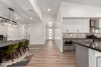 2418 E Amelia Ave, Phoenix, AZ 85016