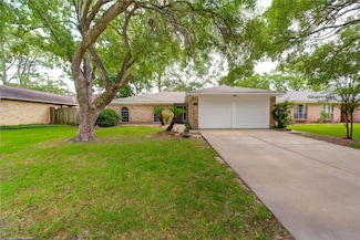 754 Seamaster Dr, Houston, TX 77062