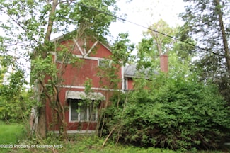 2420 Maplewood Rd, Jefferson Township, PA 18436