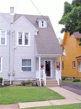 425 Elm Ave, Riverton, NJ 08077