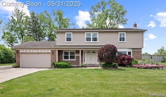 1916 Squirrel Valley Dr, Bloomfield Hills, MI 48304