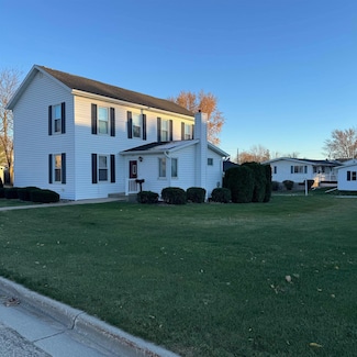 135 E Birch St, Lancaster, WI 53813