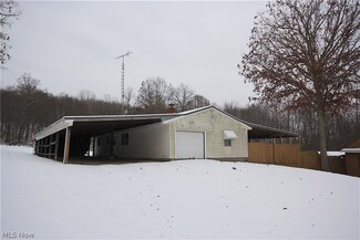 4199 Lunar Rd NW, Carrollton, OH 44615