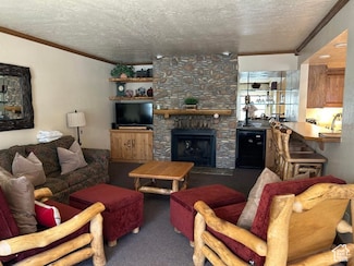 150 W Ridgeview St Unit 213, Brian Head, UT 84719