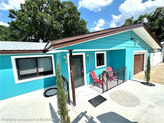 112 Memorial Dr, Sebring, FL 33870