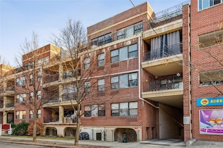 71-19 162nd St, Fresh Meadows, NY 11365