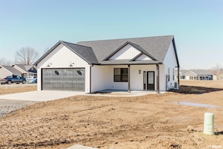 1200 Joy Ln, Johnston City, IL 62951