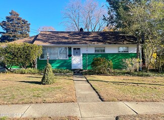 101 Dewey St, Toms River, NJ 08753