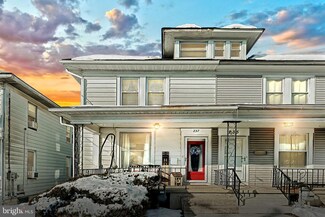 237 W High St, Red Lion, PA 17356