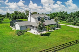 6874 Papago Rd, Sarasota, FL 34241
