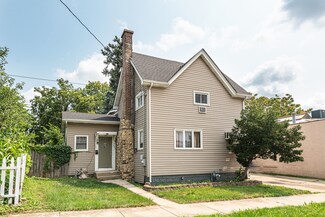 229 W Benton St, Aurora, IL 60506