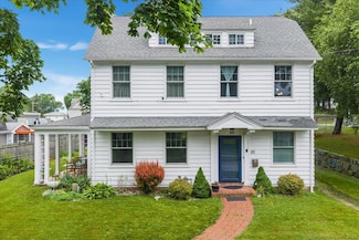 20 Channing St, New London, CT 06320