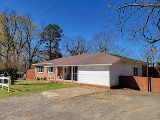 755 N Ash St, Perryville, AR 72126