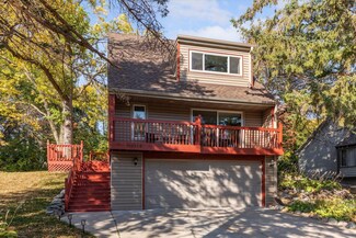 110163 Stanford Cir, Chaska, MN 55318