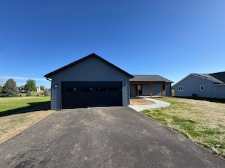 533 Countryside Dr, Stillman Valley, IL 61084