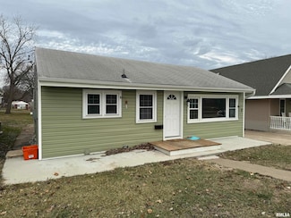 808 S 18th St, Quincy, IL 62301