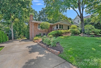5441 Wintercrest Ln, Charlotte, NC 28209