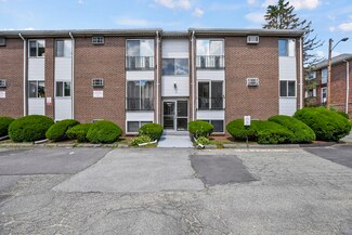 180 River St Unit 2, Waltham, MA 02453