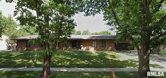 2320 S Park Ave, Springfield, IL 62704