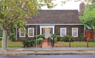 1360 Crane St, Menlo Park, CA 94025