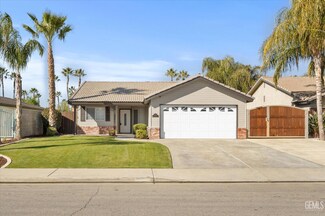 3015 Green Mountain Ln, Bakersfield, CA 93312